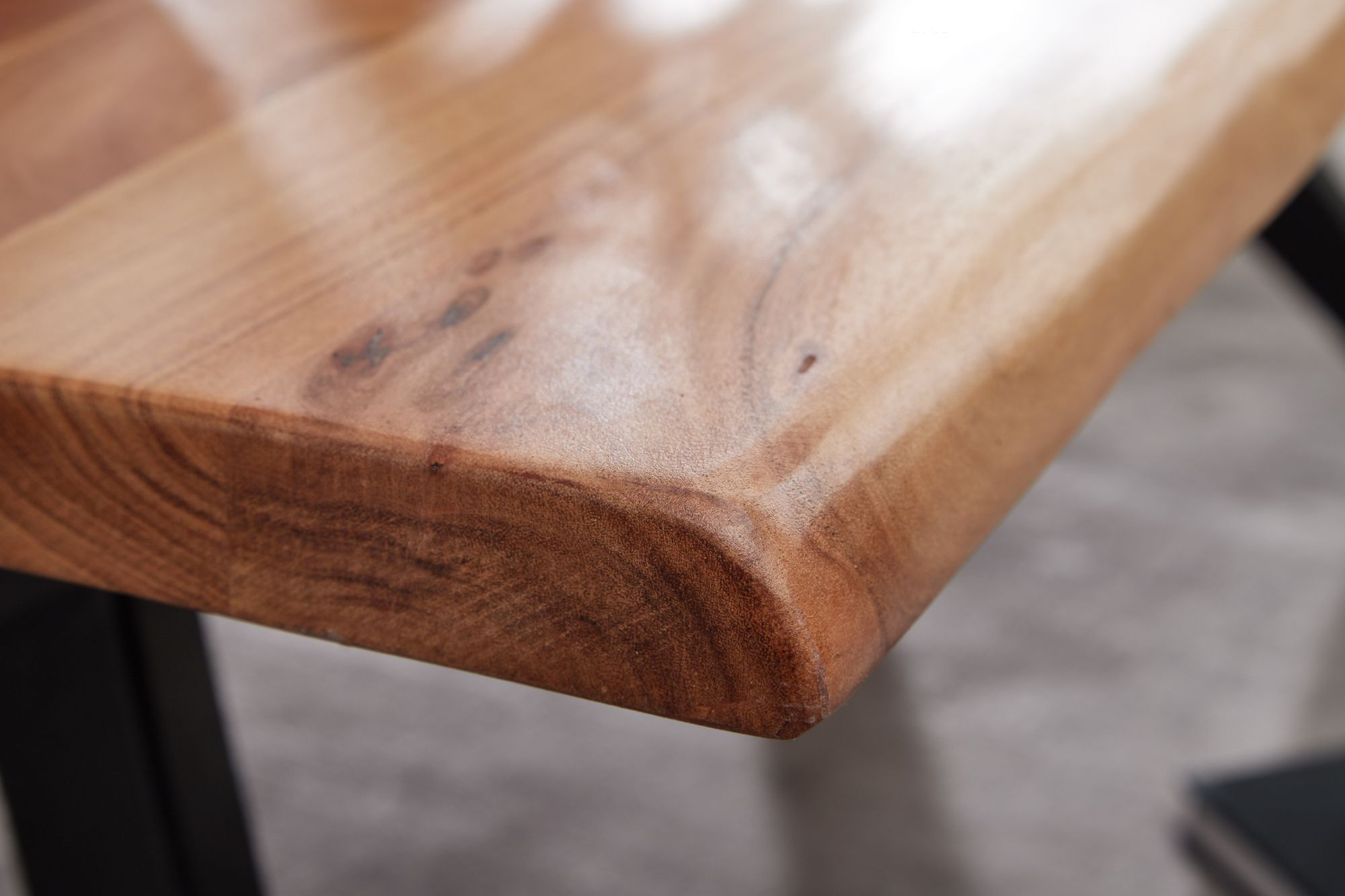 55962-Wohnling-Couchtisch-110x60x40-cm-Akazie-WL6-163-WL6-163_2.jpg
