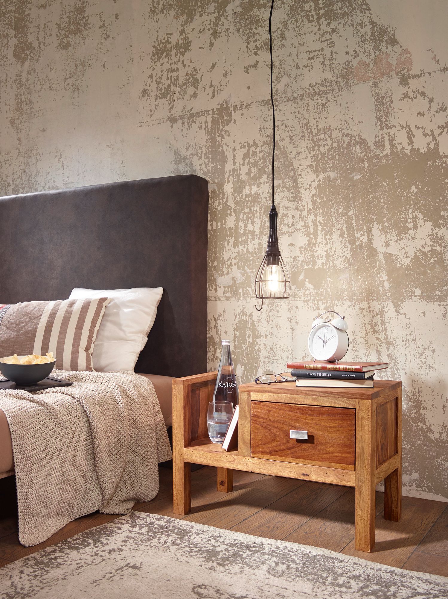 36250-WOHNLING-Nachttisch-MUMBAI-Massiv-Holz-Shee_1.jpg