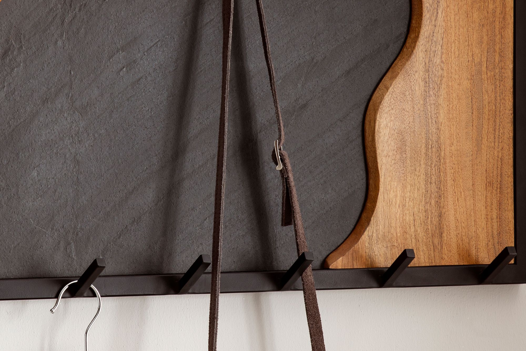 88196-WOHNLING-Wandgarderobe-80x6x36-cm-MDF---Mango-Massivholz---Steinoptik--WL6-772-WL6-772_4.jpg