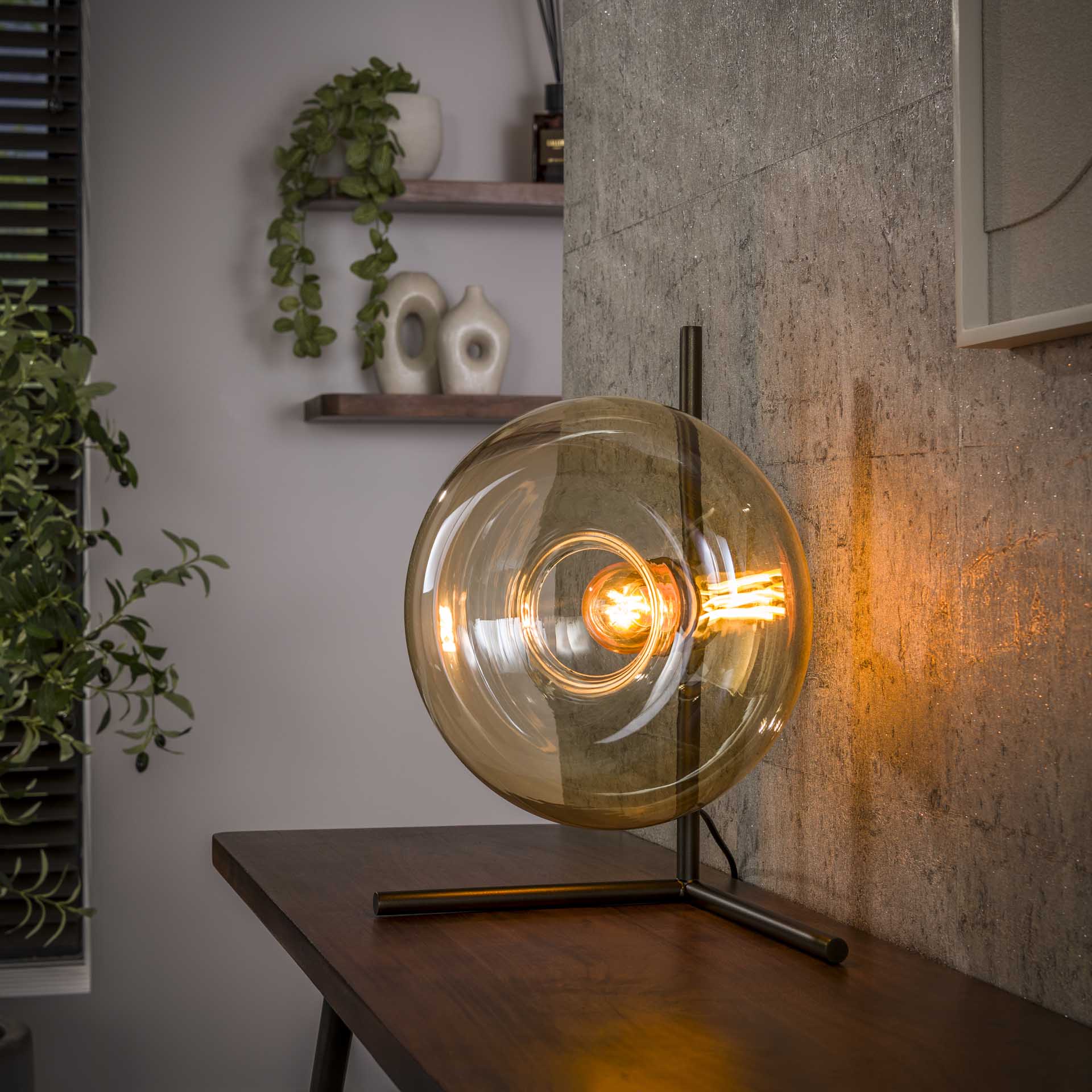 Tischleuchte Soll 1F – Amberfarbenes Glas mit Bronze-Finish