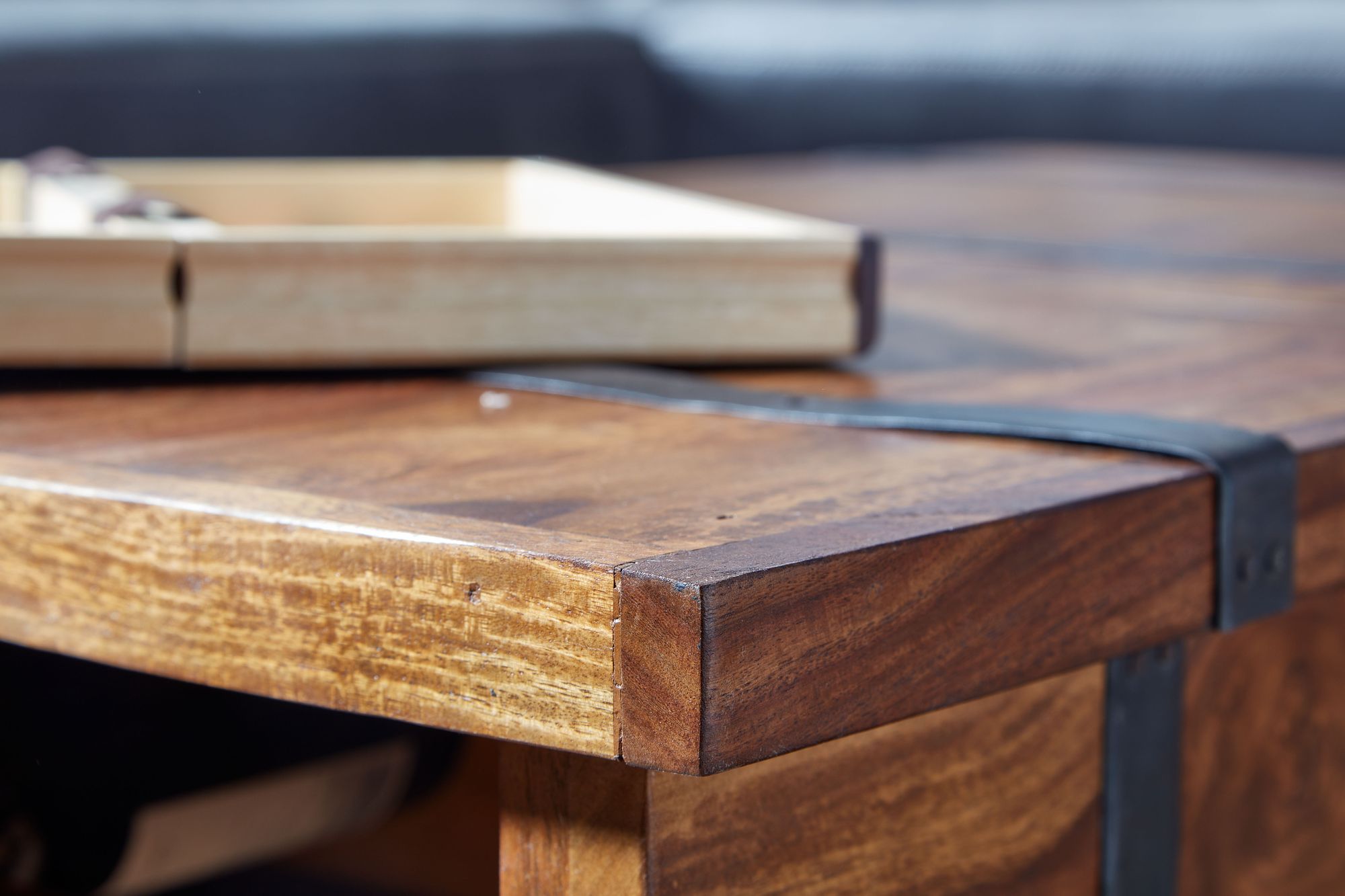 64628-Wohnling-Couchtisch--Truhe--100x60x40-cm-Sheesham-WL6-565-WL6-565_1.jpg