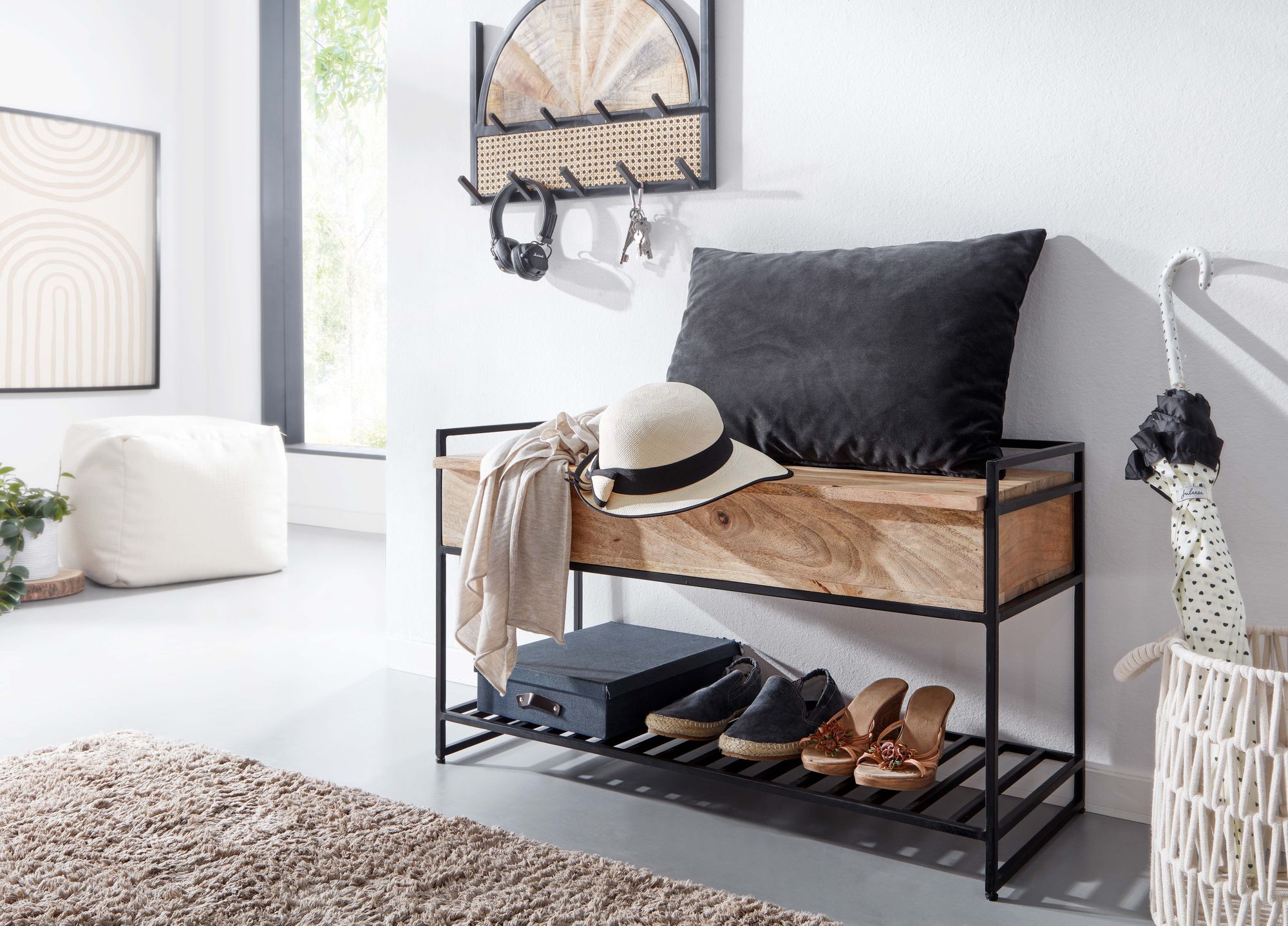 Sitzbank mit Stauraum 90x52x38 cm Mango Massivholz / Metall Flurbank Braun, Schuhbank mit Sitzfläche Klein, Schmale Garderobenbank mit Schuhregal