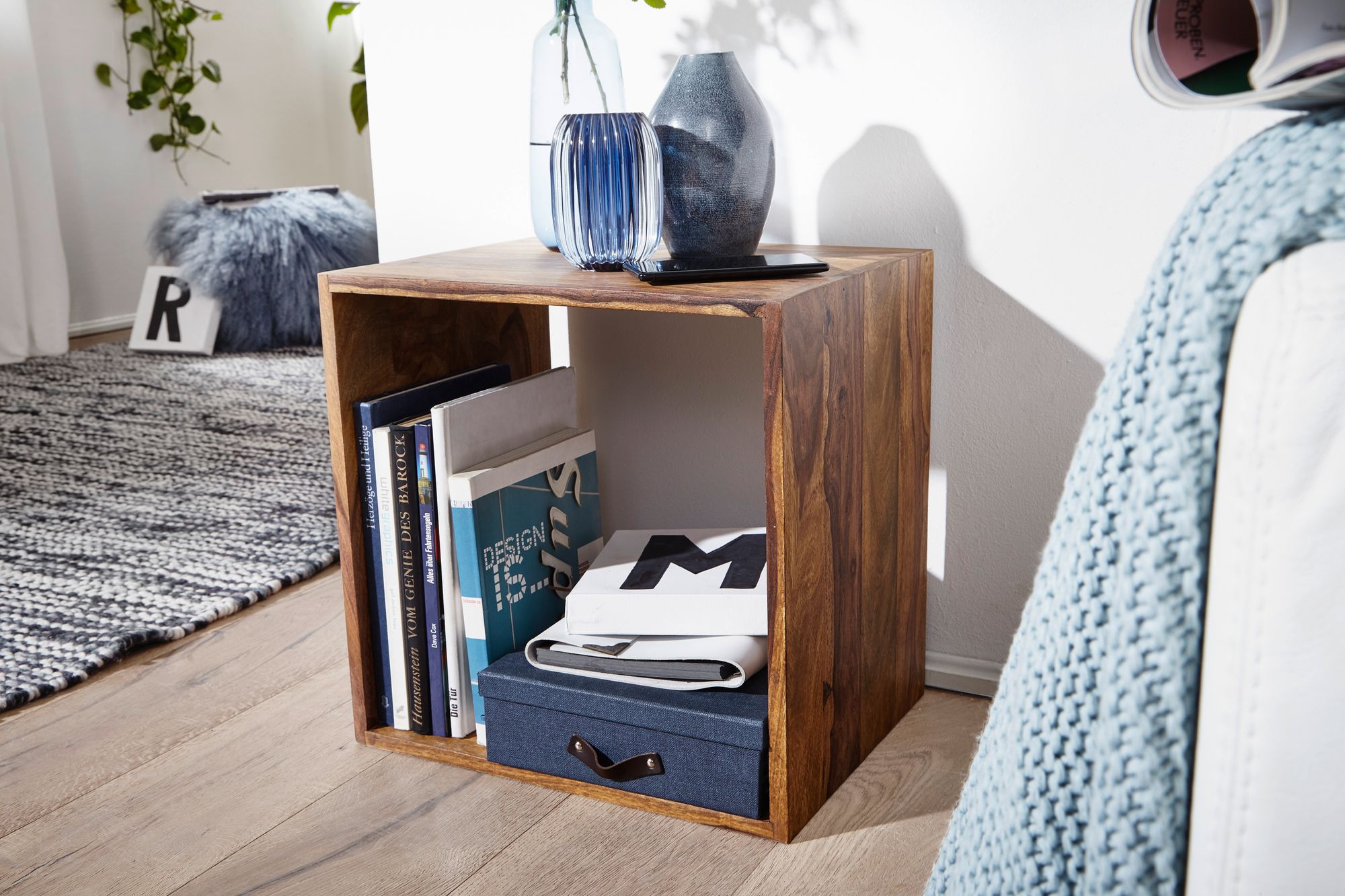 38571-WOHNLING-Standregal-Massivholz-MUMBAI-Sheesham-43-5-cm-Cube-Regal-Design-Holzregal-Naturprodukt-Beistelltisch-Landhaus-Stil-Wuerfel--Wuerfelregal--Tisch--Couchtisch--Regal--Bueche_5.jpg