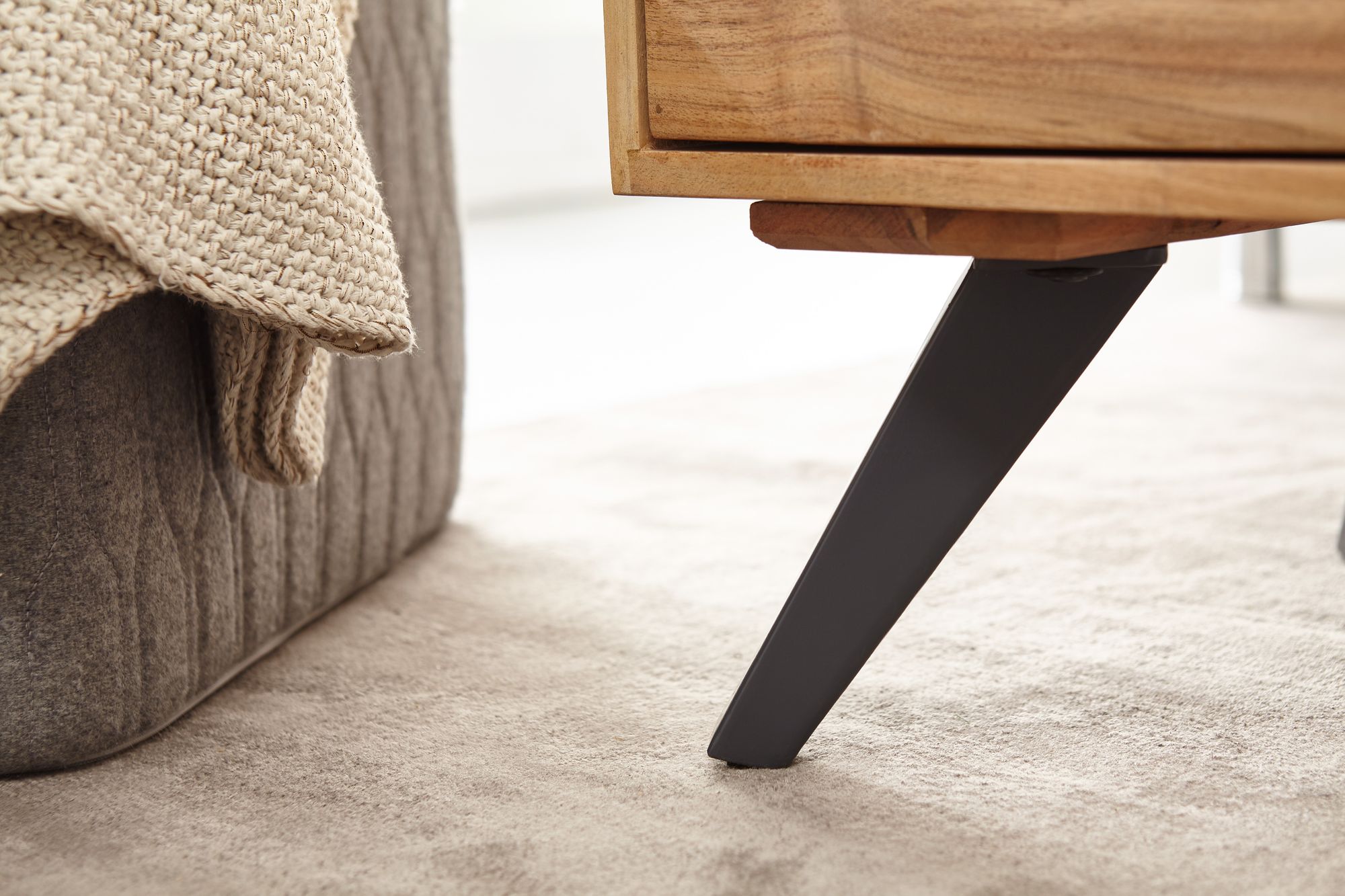 55950-Wohnling-Couchtisch-WL6-154-Akazie-95x45x45-cm-Wohnzimmertisch-Massivholz-rechteckig---Holztisch-mit-Stauraum---Tisch-Wohnzimmer-Sofatisch-massiv-landhaus-couch-tische-wohn-ablage_3.jpg