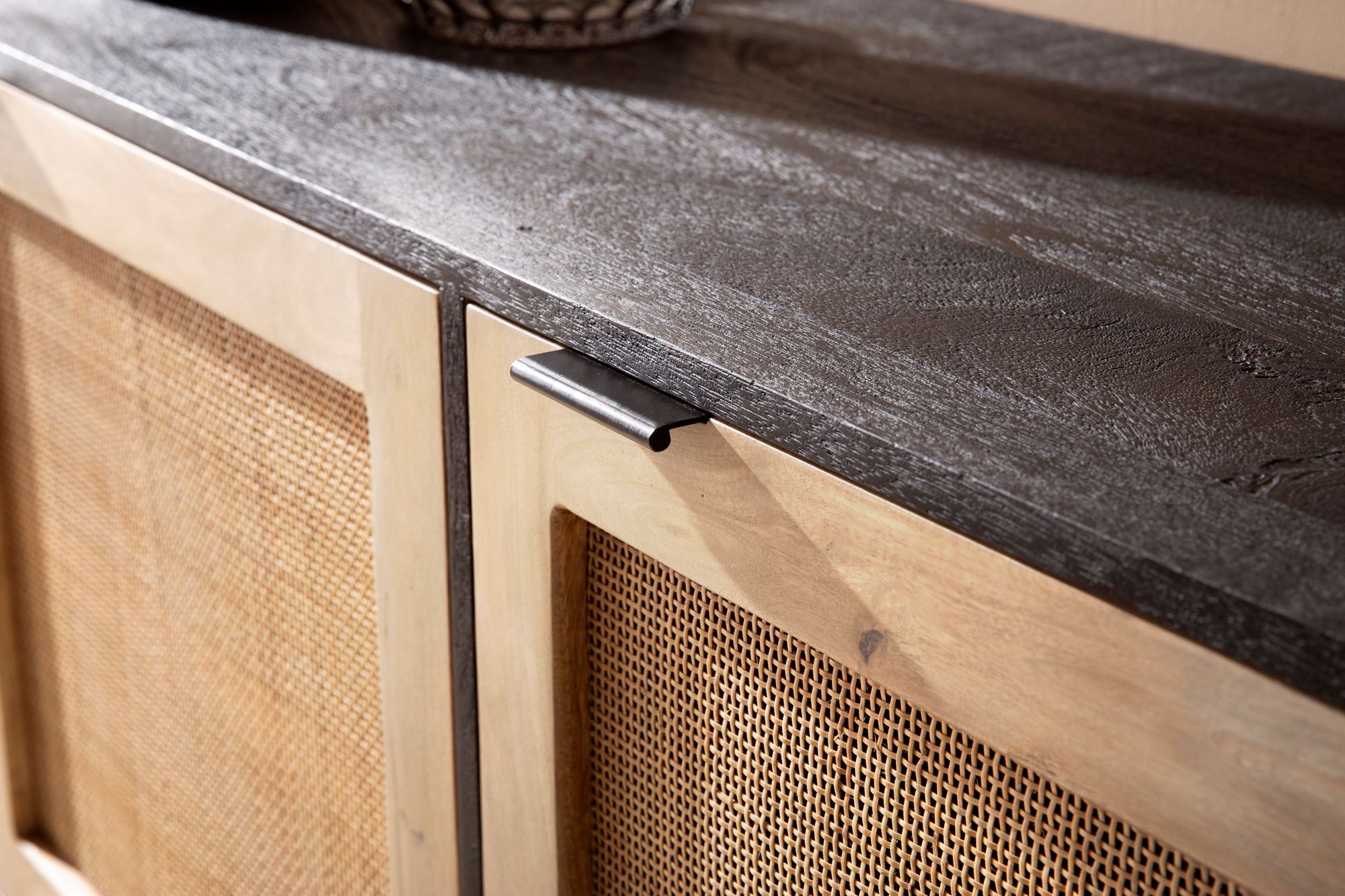 88335-WOHNLING-Sideboard-175x45x75-cm-Schwarz---Rattan-WL6-799-WL6-799_3.jpg