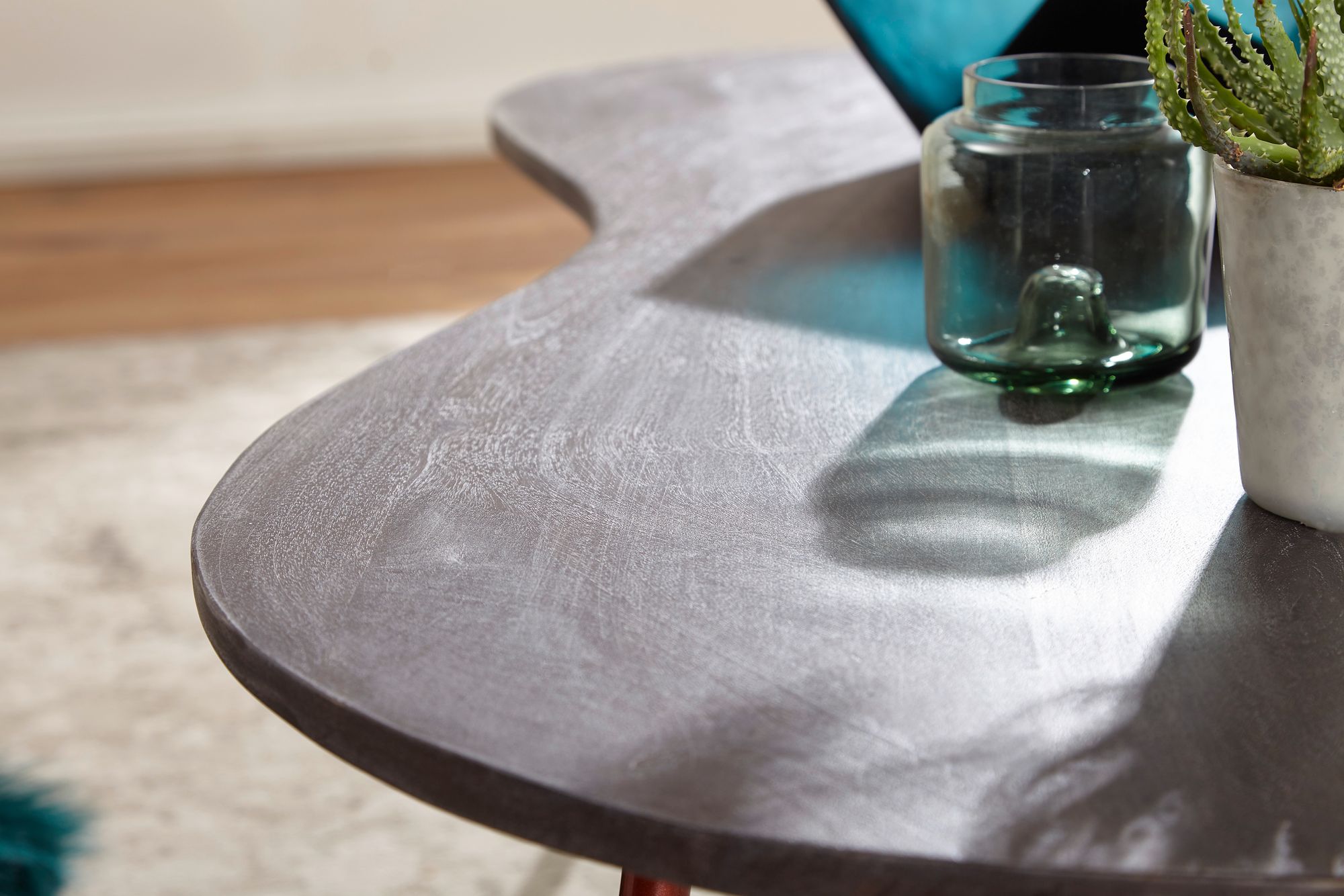 47309-WOHNLING-Couchtisch-122x53x36-cm-Akazie-Gra_5.jpg