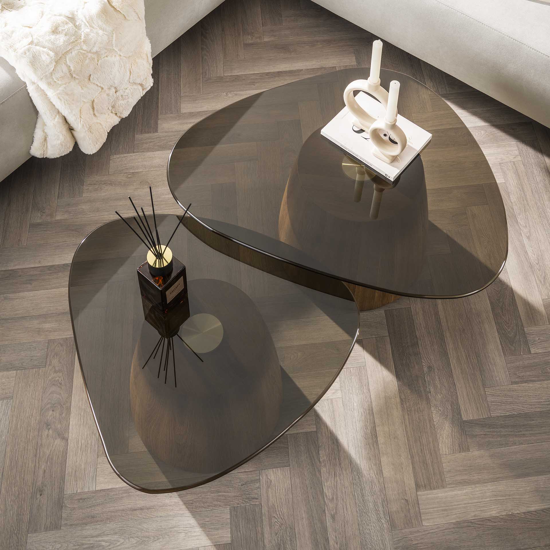 Couchtisch Tinto – Set aus 2 Tischen mit bronzefarbenem Glas & Eichenoptik