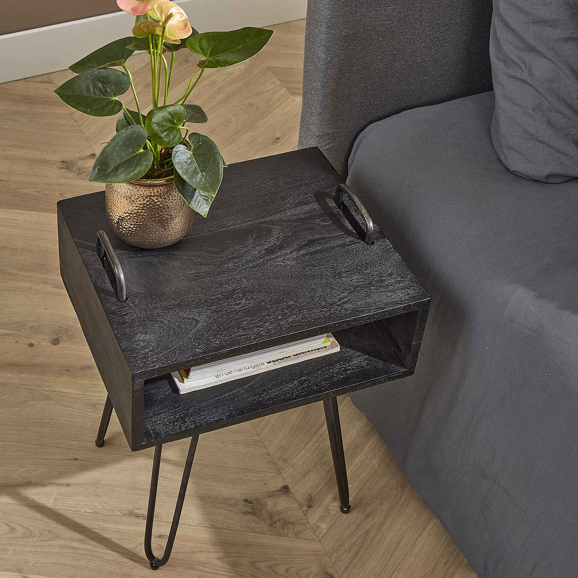 Nachttisch Yucon 40 cm offenes Fach schwarz Akazienholz