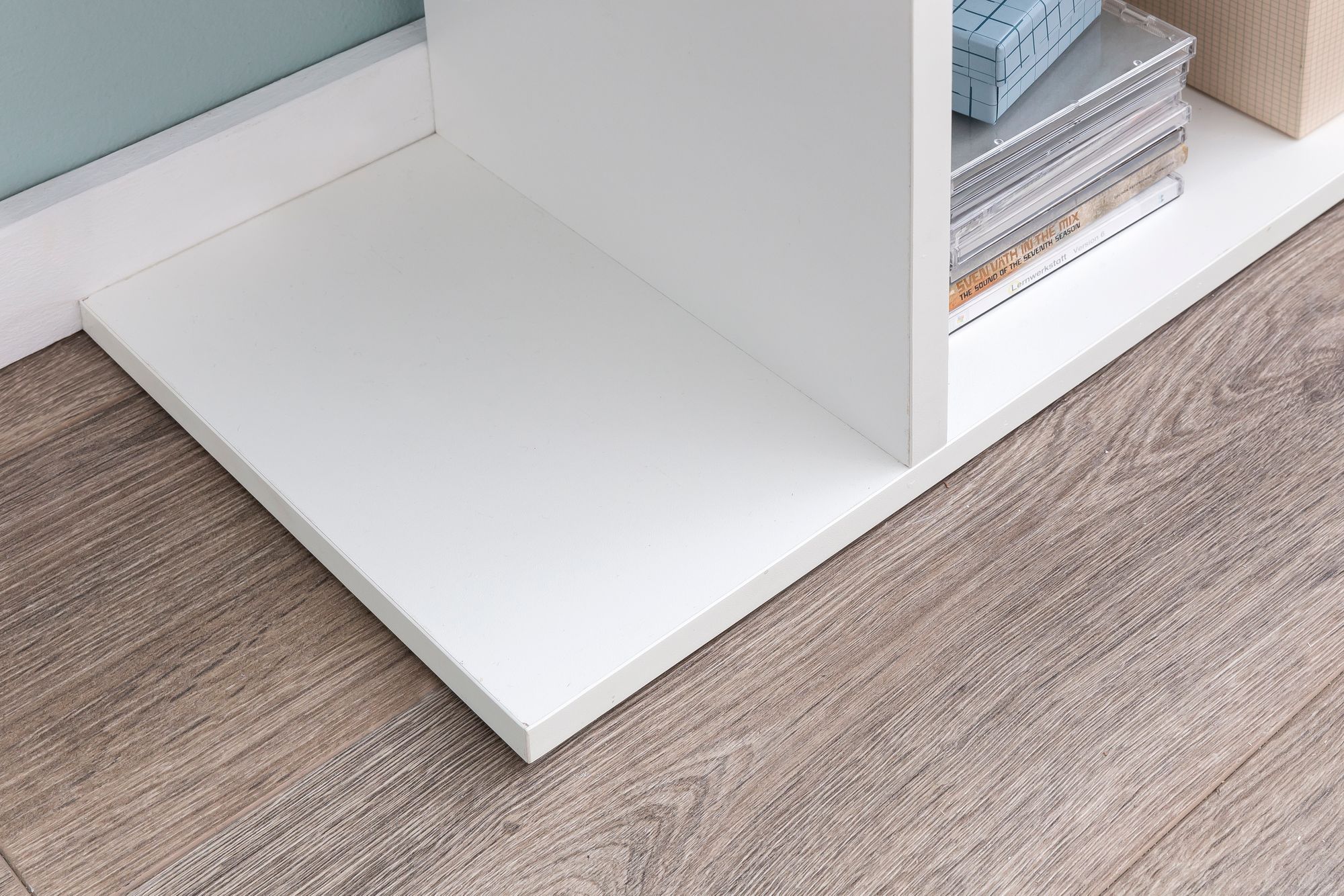 47459-WOHNLING-Buecherregal-70x23-5x190-5-cm-weis_8.jpg