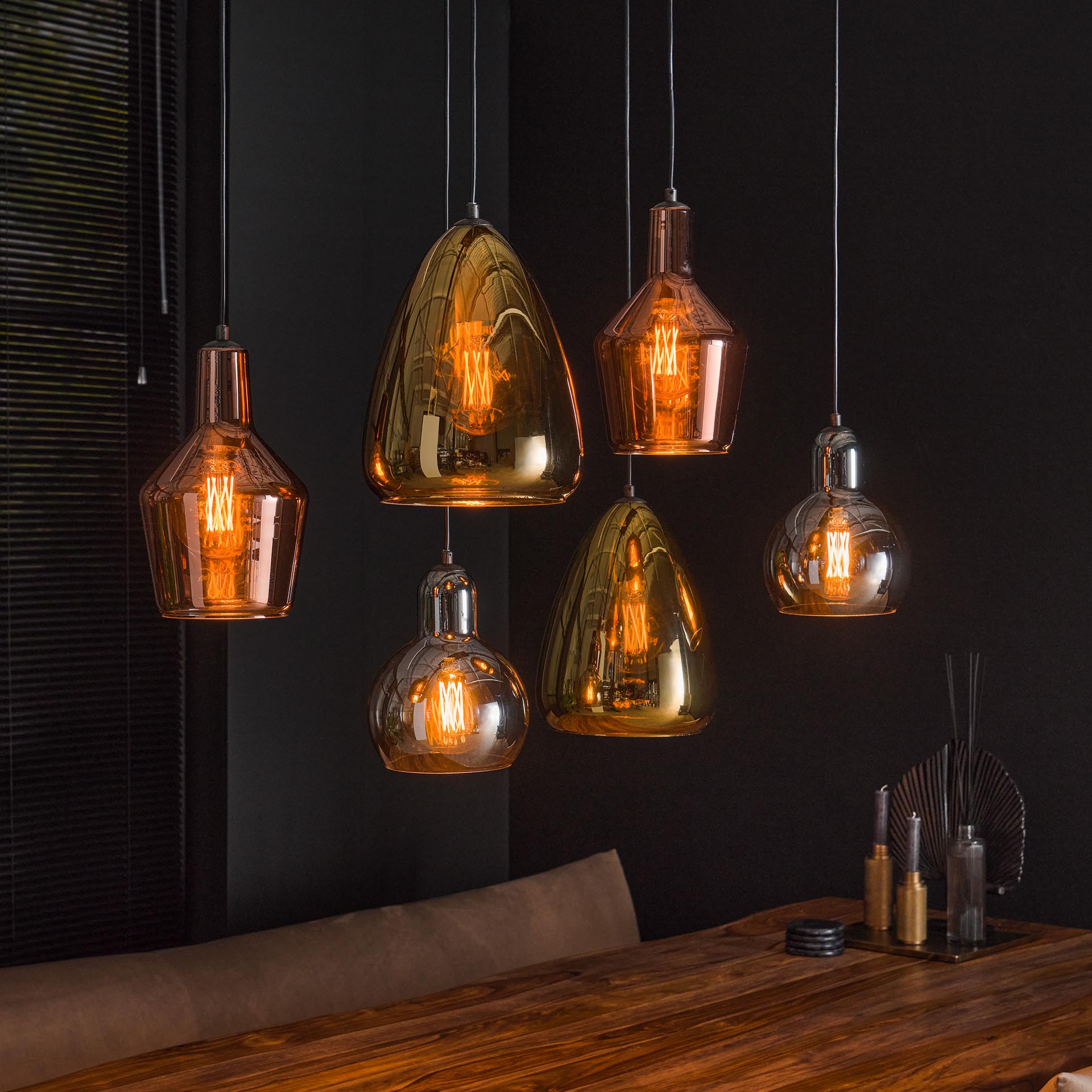 Hängelampe mit 6 Schirmen in Kupfer, Chrom und Gold – Modernes Design mit verspieltem Look